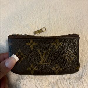 LV key pouch